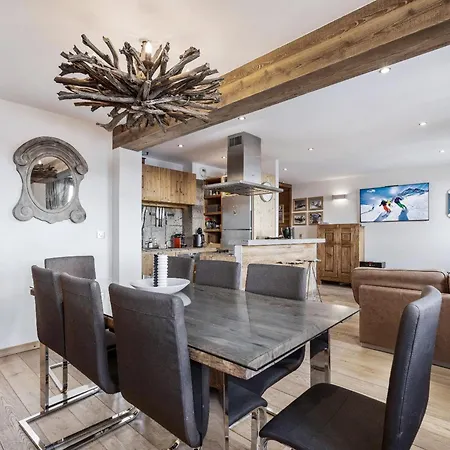 Appartement Chaleureux A Courchevel, Skis Aux Pieds Pour 8 Personnes - Fr-1-564-161 Courchevel