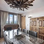 Chaleureux A Courchevel, Skis Aux Pieds Pour 8 Personnes - Fr-1-564-161