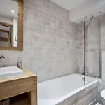 Chaleureux A Courchevel, Skis Aux Pieds Pour 8 Personnes - Fr-1-564-161 Courchevel